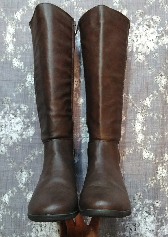 Sole Diva boots from SimplyBe - Picture 3 of 9